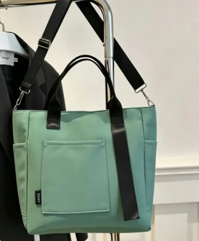 EVERYDAY WATERPROOF TOTE
